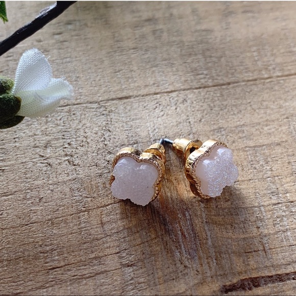 ✨LAST ONE✨ Druzy Post Earrings-Opal - Picture 2 of 4